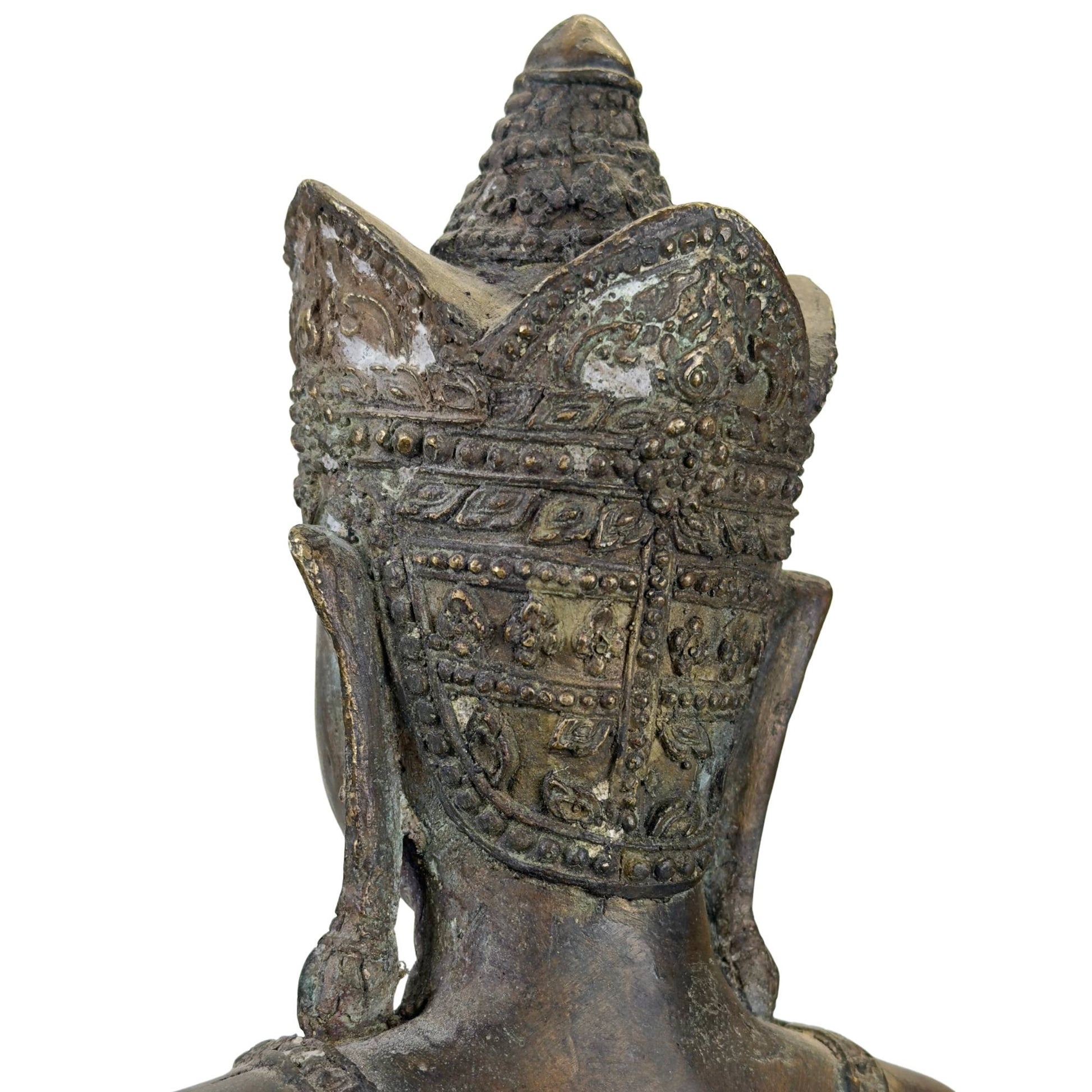 Sockel einer antiken Buddha-Statue aus Bronze mit Resten des ursprünglichen Gusskerns