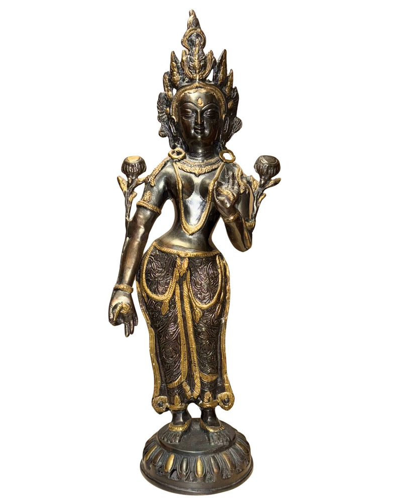 Wichtige antike feuervergoldete Himalaya-Bronze, stehende Grüne Tara (Namgyalma/Syama Tara) – 18. Jahrhundert – 51 cm / 4,00 kg - Nepalesische Buddha-Figur