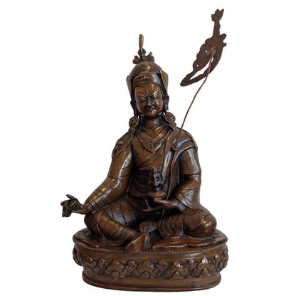Tibetische Padmasambhava Guru Rinpoche Statue aus Bronze, Vajrayana Buddhismus, 19. Jahrhundert