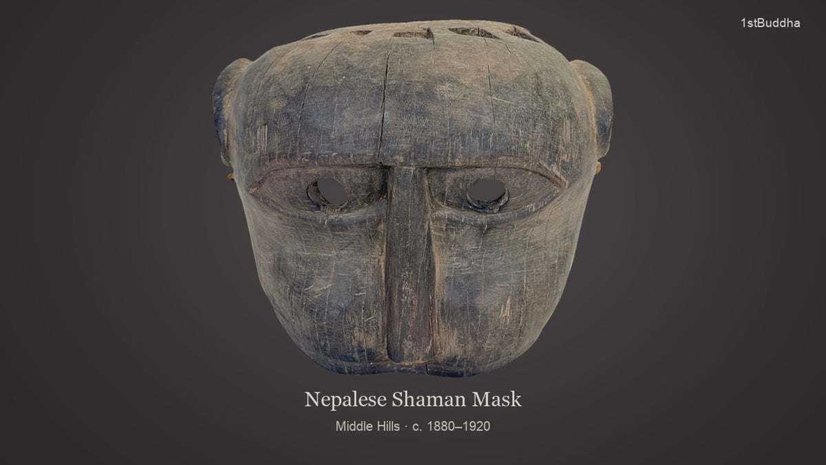 Productvideo van antiek Nepalees houten sjamanenmasker uit de Middle Hills, ca. 1880–1920, met grote open mond, uitgesneden tanden en oude draagkoorden, met volledig aanzicht en details van voor- en achterzijde.