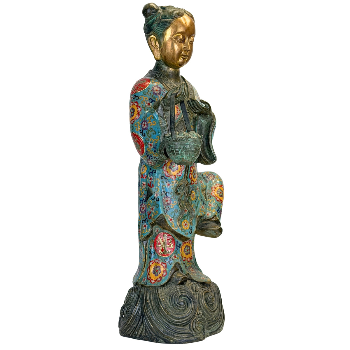 Lan Caihe in volledig zijaanzicht met bloemenmand, Chinees cloisonné 19e eeuw