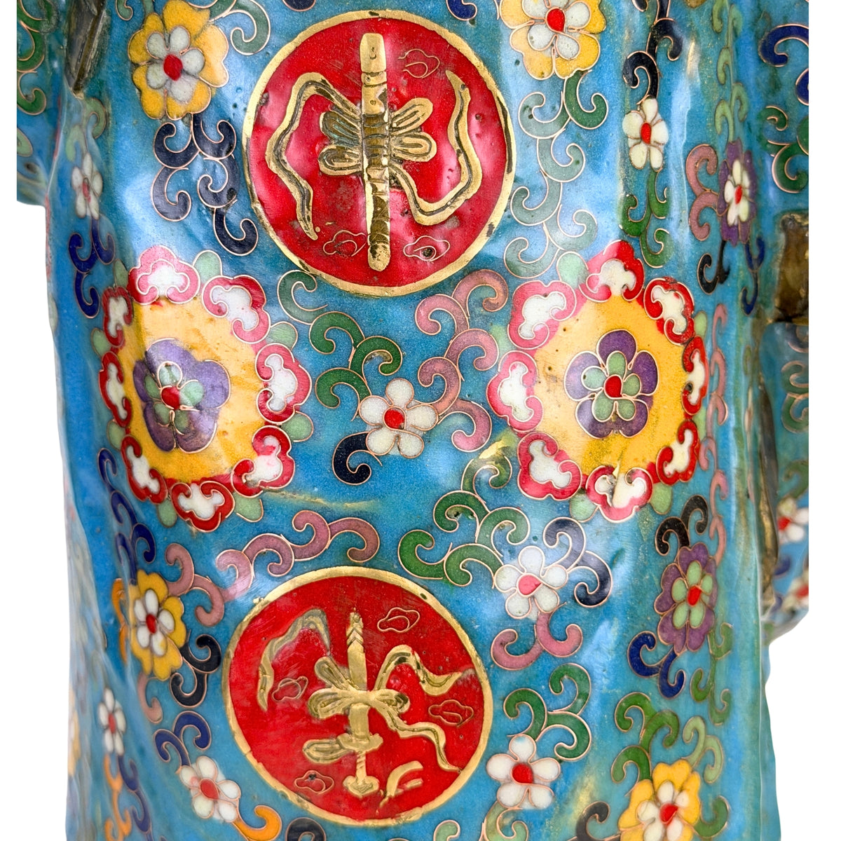 An Baxian medaillons op het 19e-eeuwse Chinese cloisonné gewaad