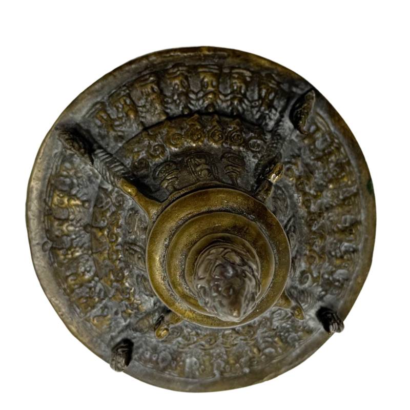 Rituelles buddhistisches Tempelobjekt aus Thailand, aus Bronze


Ritualobjekt eines buddhistischen Tempels aus