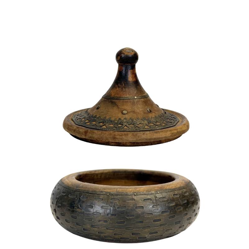 Runde Holzbox mit Deckel und orientalischen Zierelementen aus Metall