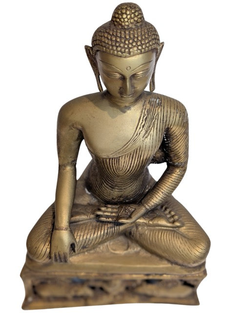 Bronzener Shakyamuni-Buddha mit nordindischer Ikonographie