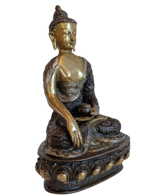 Klassische Shakyamuni-Buddha-Statue aus Nepal mit gelassener Haltung