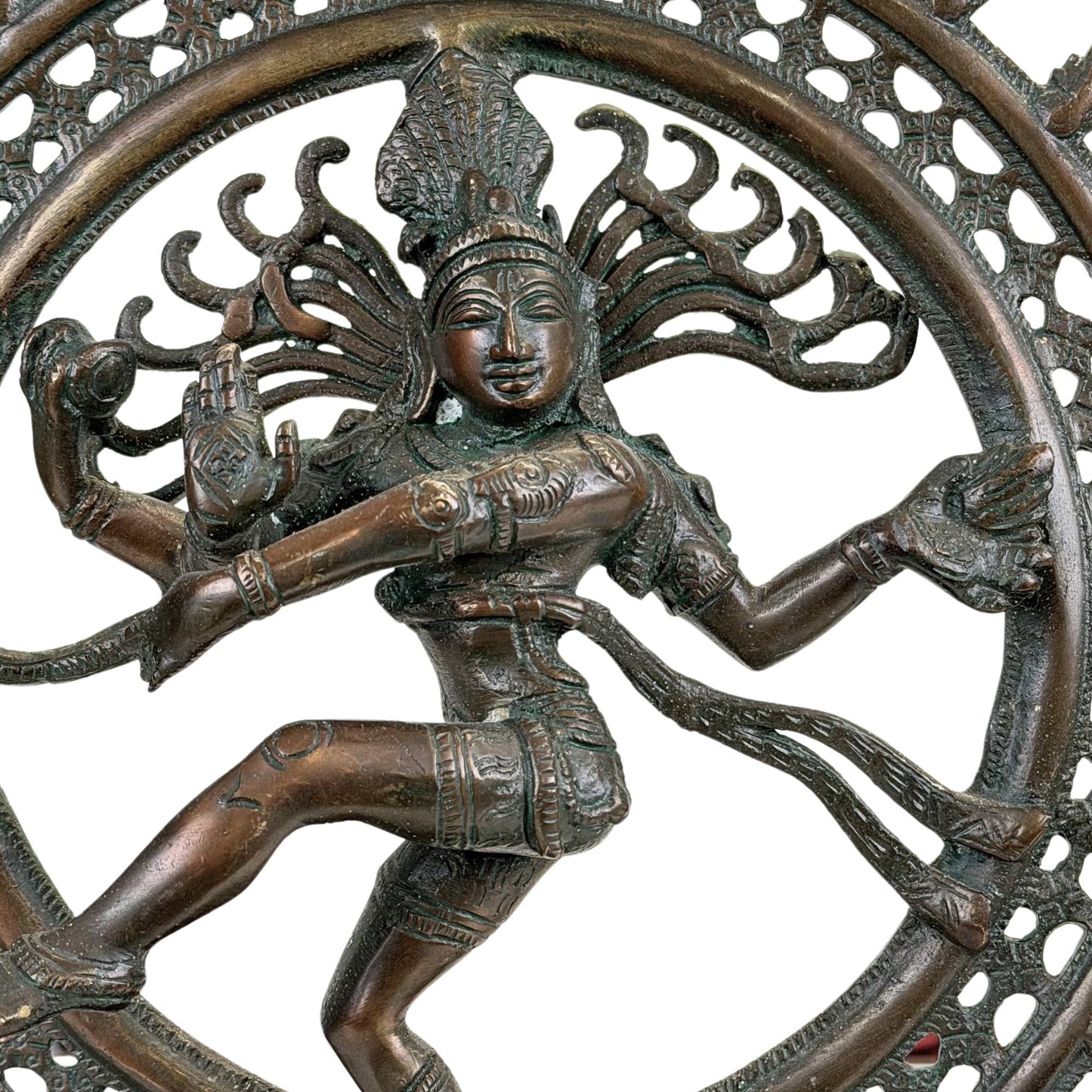 Antiker Shiva Nataraja aus Bronze mit durchbrochenem Flammenring, Tempelpatina und klassischer Tanzpose