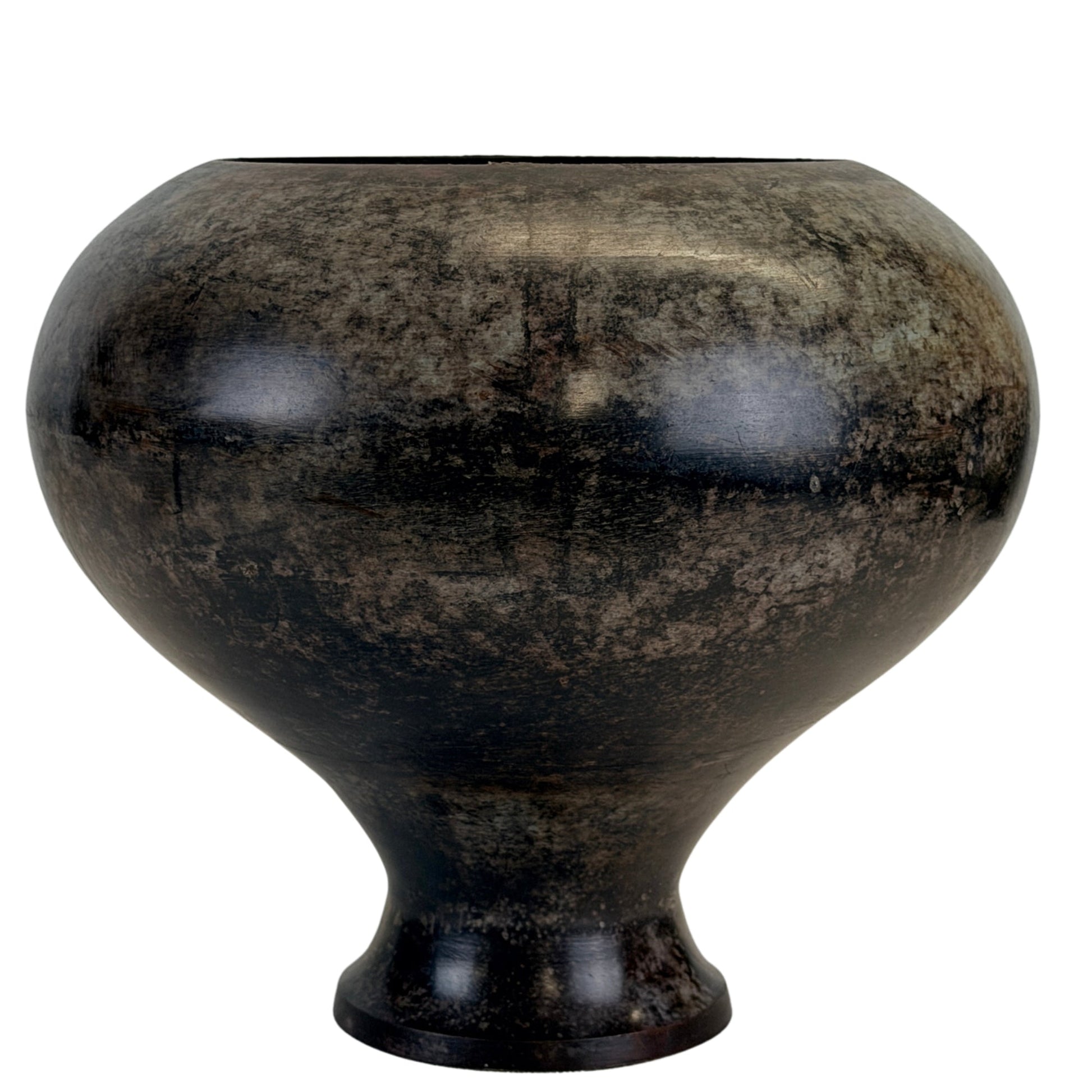 Bronzegefäß B ohne Deckel mit handgefertigter Form und dunkler Patina