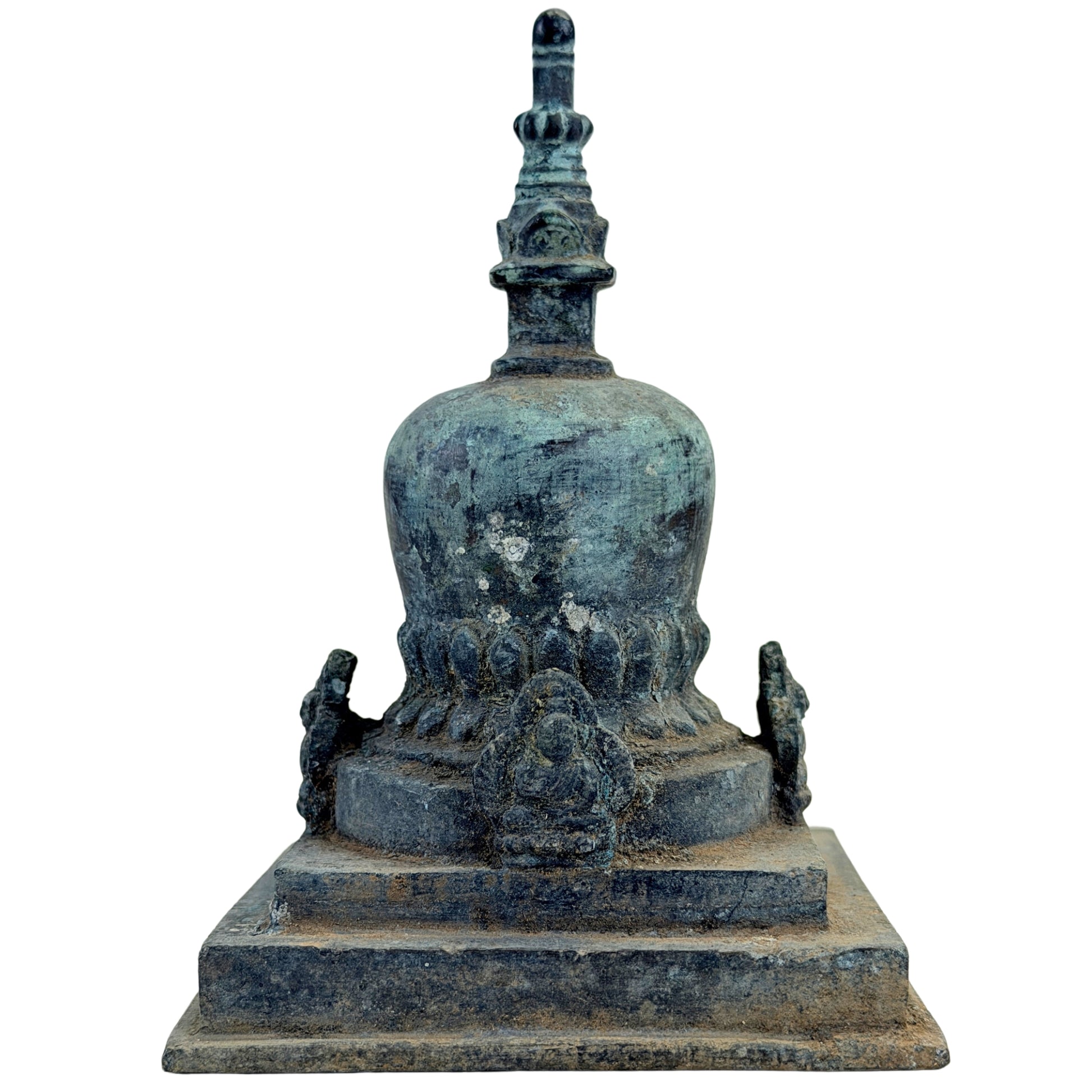 SKU 745 – Bronze-Pala-Votivstupa aus Ostindien, zweite Ansicht mit sitzender Buddhafigur