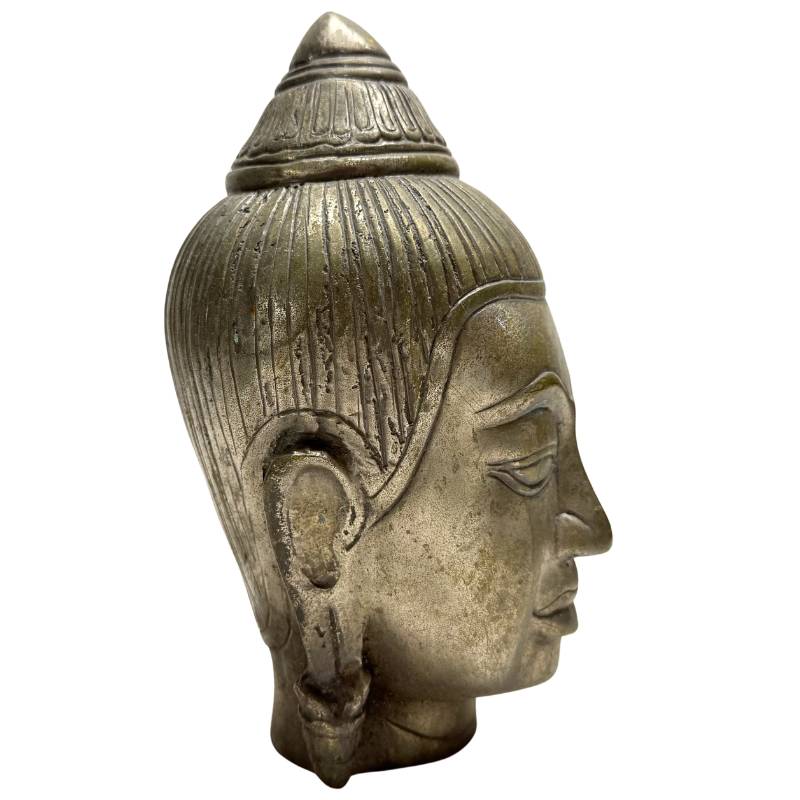 Thailändische Buddha-Büste aus Bronze im klassischen Sukhothai-Stil, ein massives orientalisches Kunstobjekt und historische Dekoration auf einem Sockel.