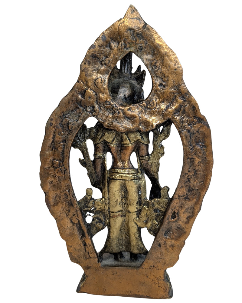 Stehende Tara auf einem Lotussockel aus feuervergoldeter Bronze