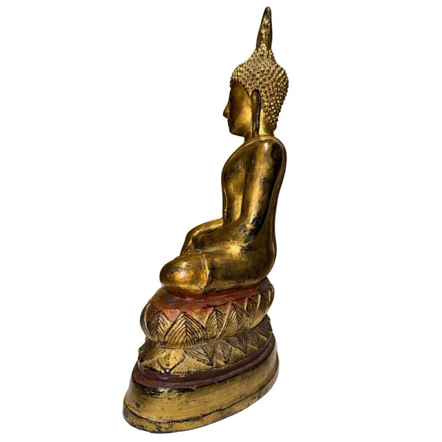 Der thailändische Rattanakosin-Buddha als kraftvolles Symbol für Erleuchtung, Frieden und spirituelle Klarheit