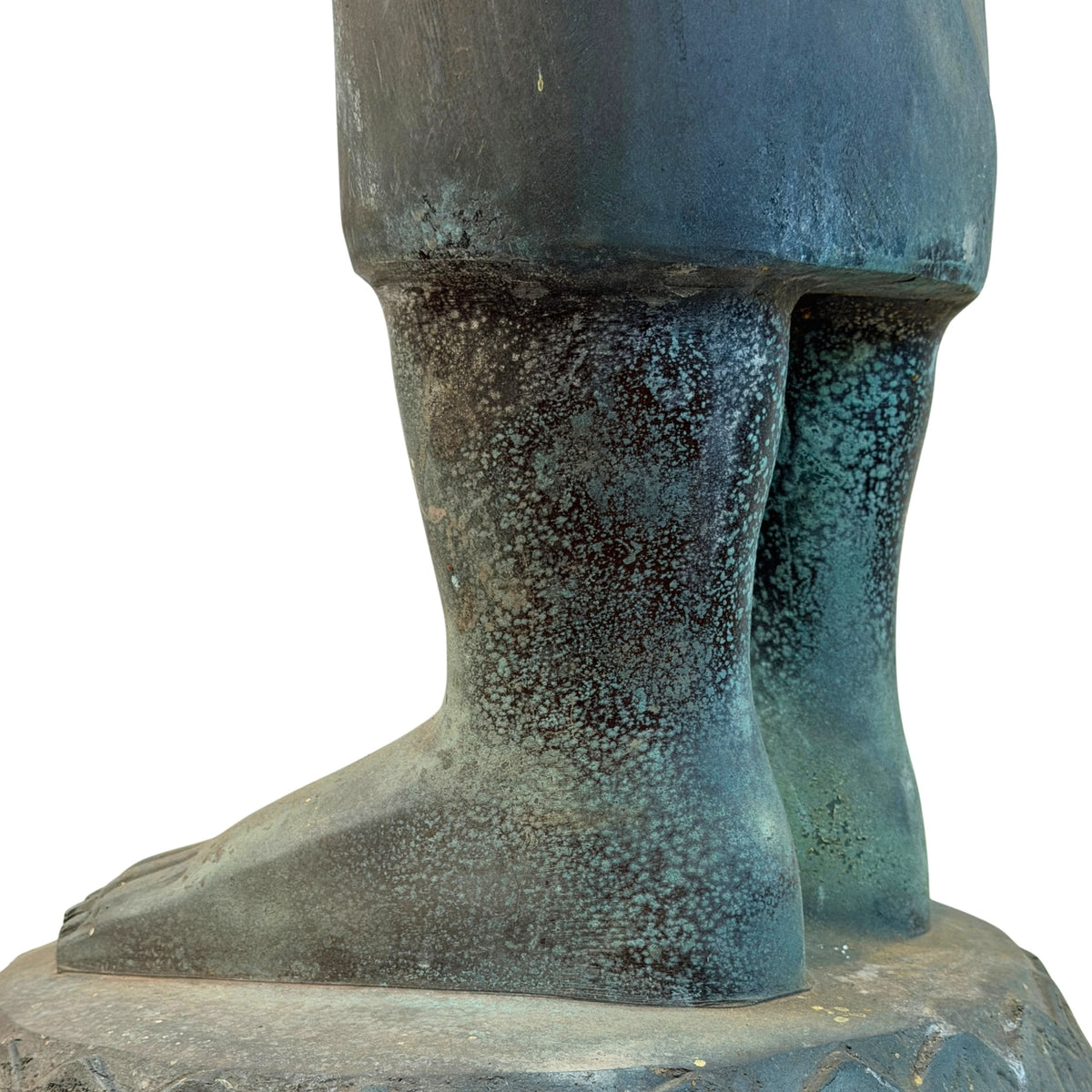 Detail van voeten en lotusvoetstuk