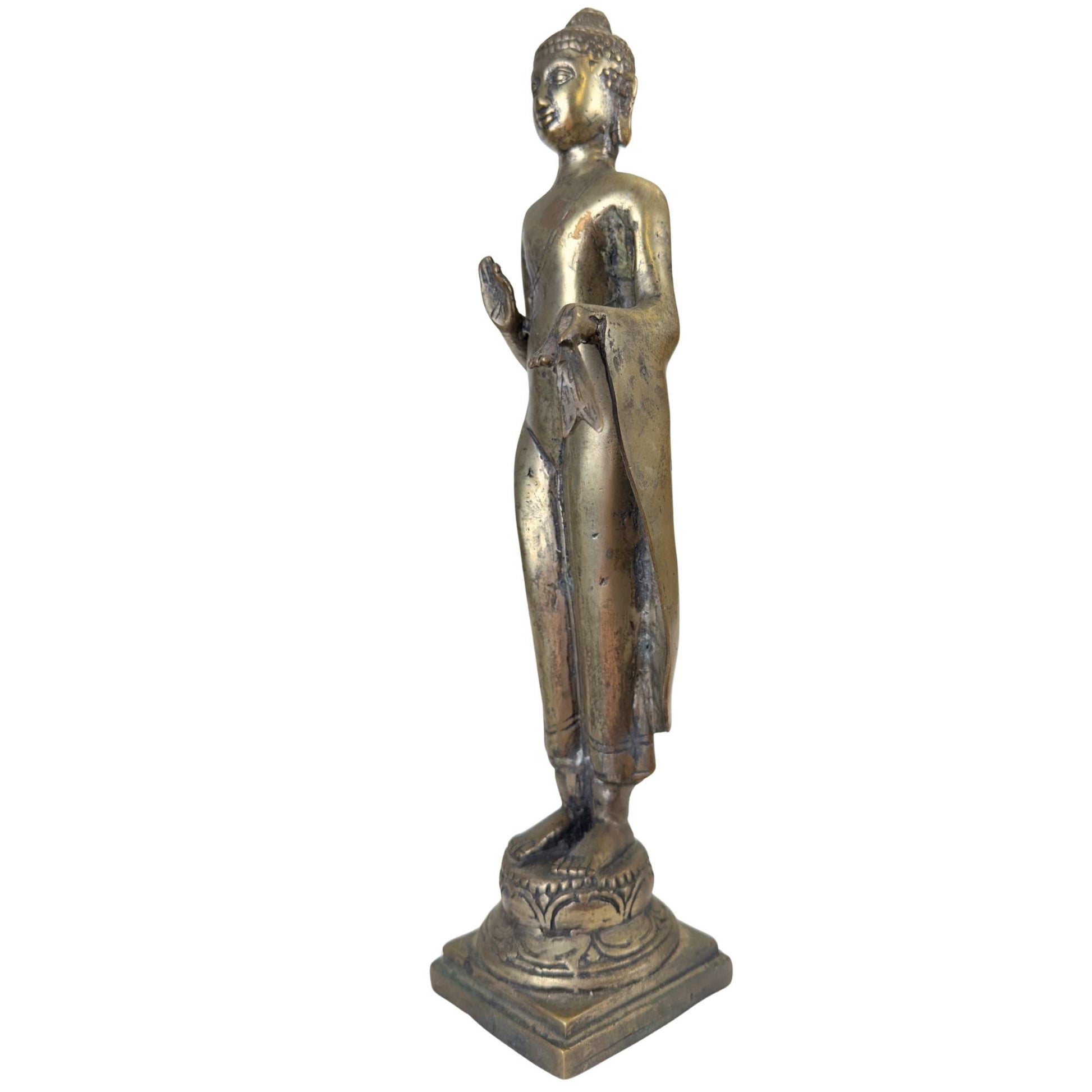 Bronzene Tempelstatue aus Thailand zur Stärkung von Mut und innerer Kraft.