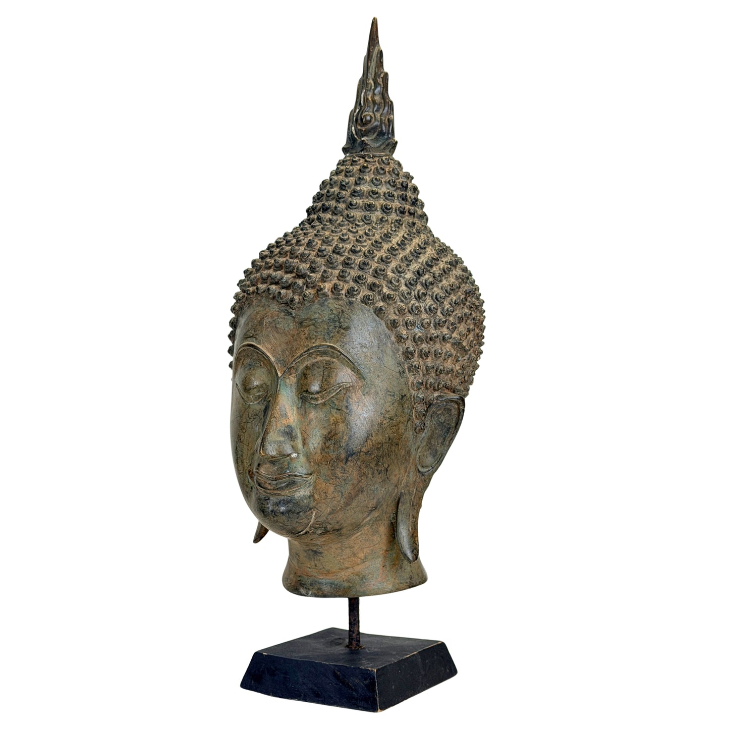 Thailändisches Buddha‑Kopf mit Rattanakosin‑Stil und Ayutthaya‑Einflüssen
