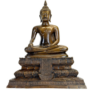 Luang Phor Buddhafigur aus Thailand mit Reliefsockel, 44,5 cm