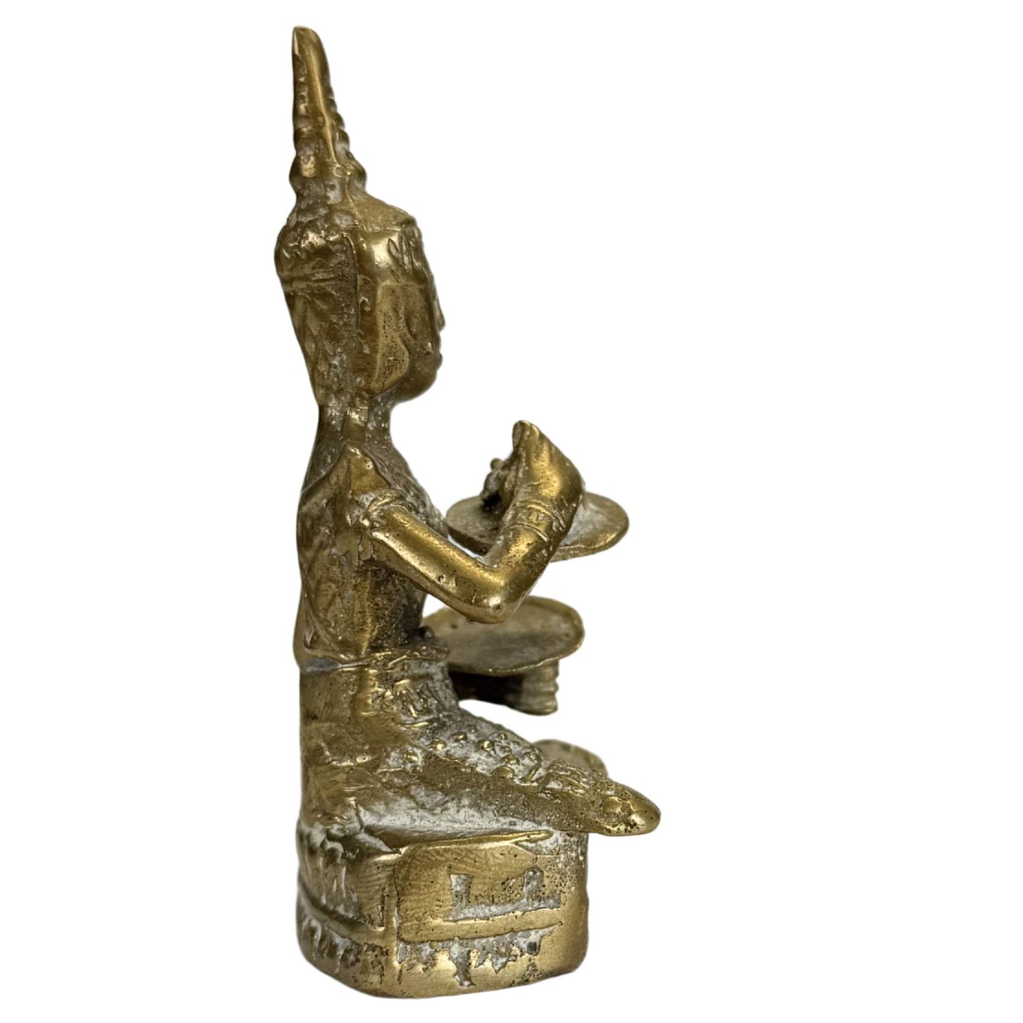 Thailändischer Bronzemusiker mit Zimbeln und verzierter Krone