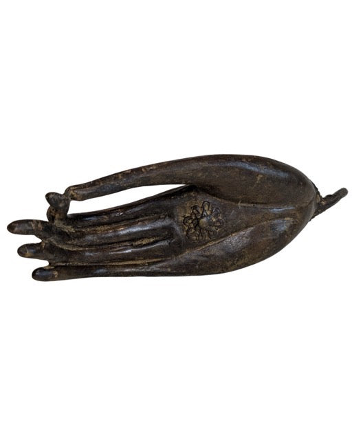 Fragment einer thailändischen Buddha-Hand-Bronzestatue