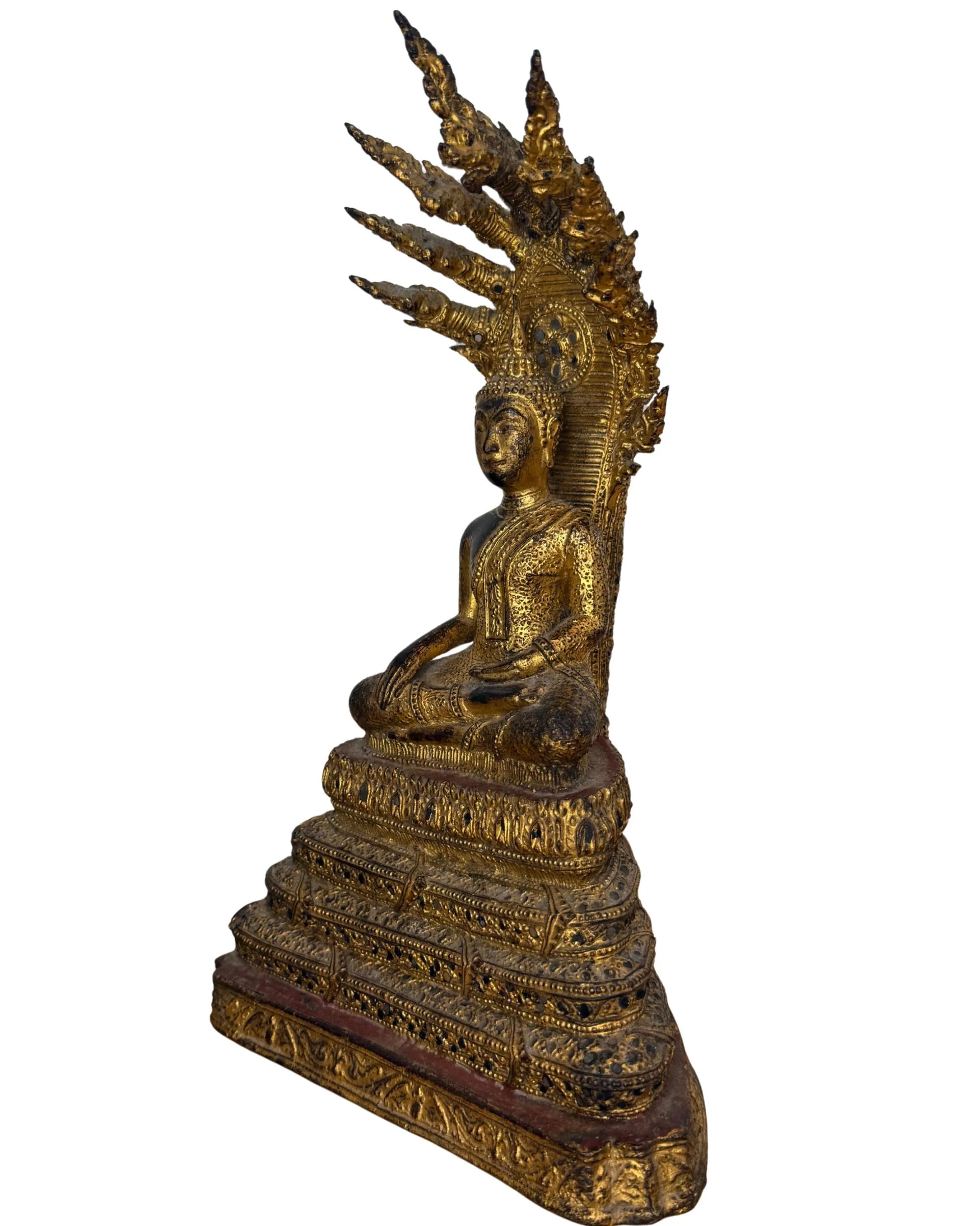 Thailändische Naga-Buddha-Statue aus Bronze, vergoldet, im Tempelstil
