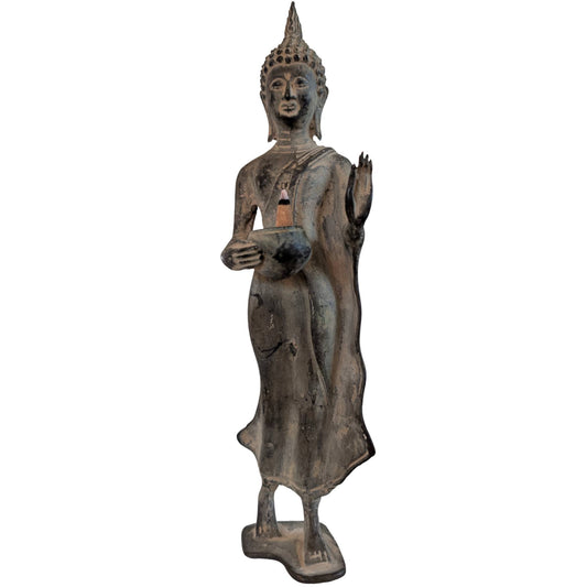 Vorderansicht einer 29 cm hohen thailändischen Buddha-Statue aus Bronze, die eine Almosenschale trägt.