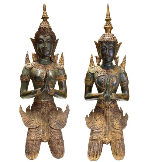 Antikes thailändisches Tempelwächterpaar aus Bronze aus dem 19. Jahrhundert in kniender Haltung mit natürlicher Patina