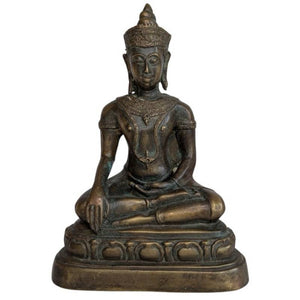 Sitzender Buddha aus Thailand mit Resten früherer Vergoldung.
