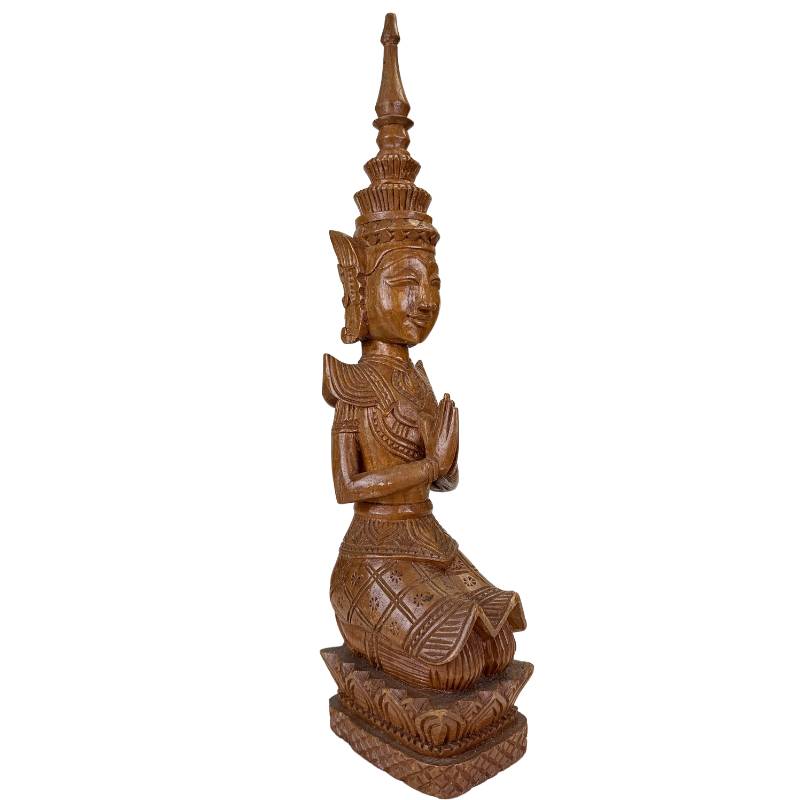 Thepanom-Holzstatue aus Thailand mit Resten der ursprünglichen Polychromie