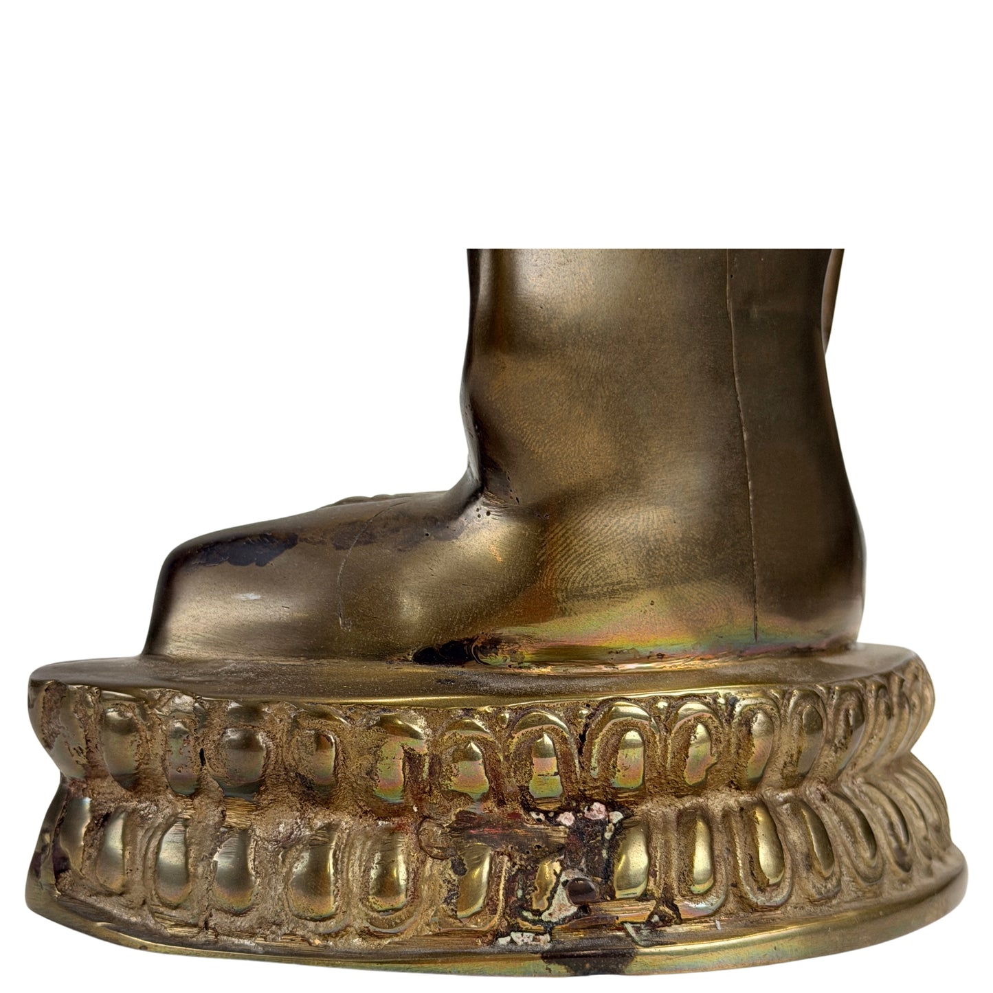 Rückseite des Lotusfußes einer antiken tibetischen Buddha aus dem 19. Jahrhundert