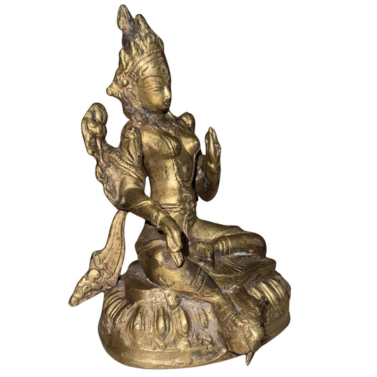 Prüfung der tibetischen Tara-Statue aus den 1950er Jahren