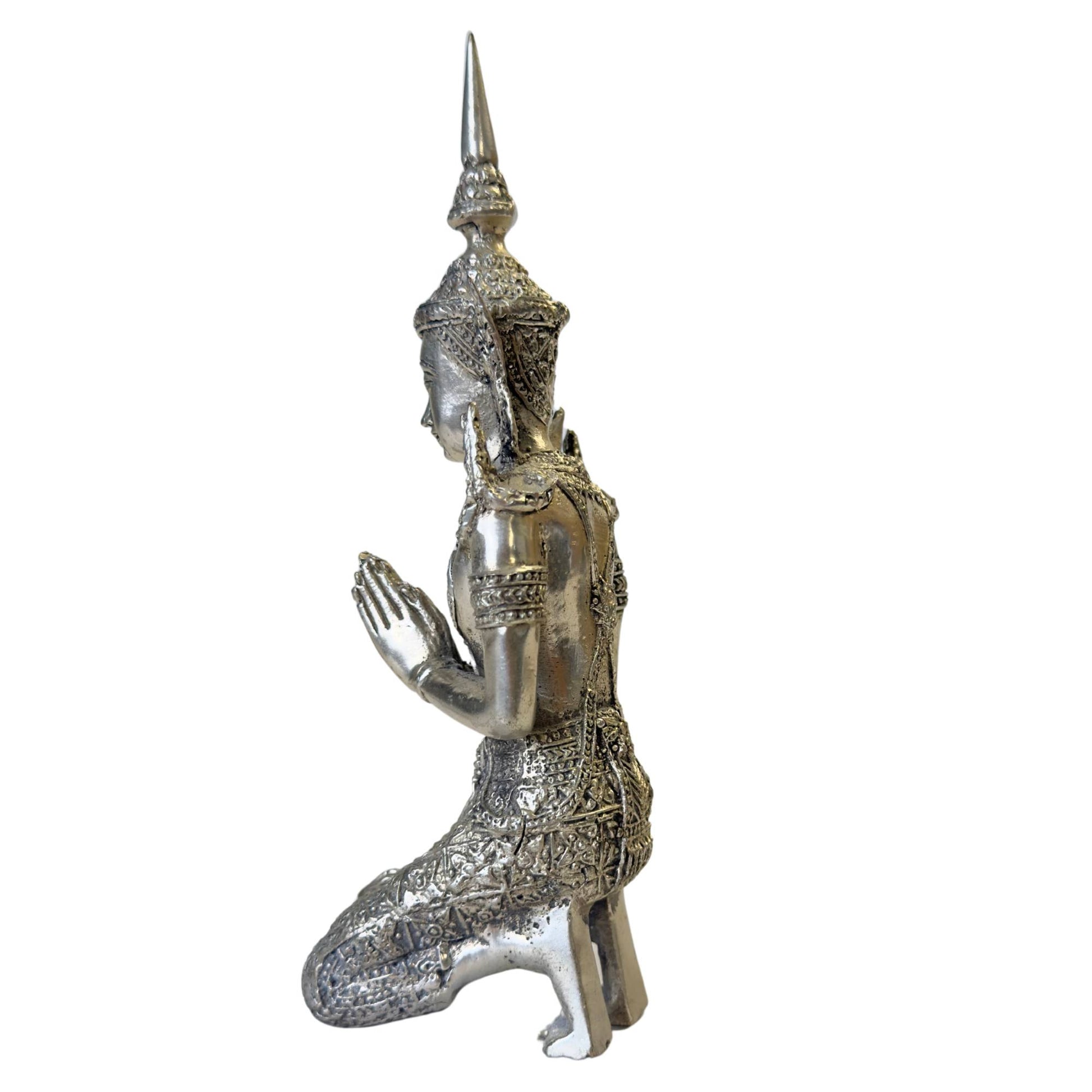 Ein Paar handgefertigte thailändische Engel, 18 cm und 17 cm.