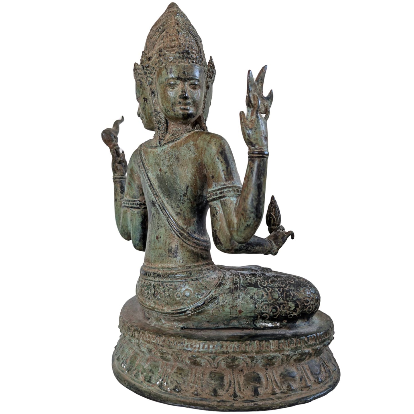 Rückseite von Trimukha Maheshvara mit authentischen Kleidungsmotiven