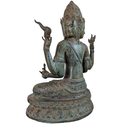 Detail Trimukha Maheshvara mit Attributen wie Kalasha‑Vase