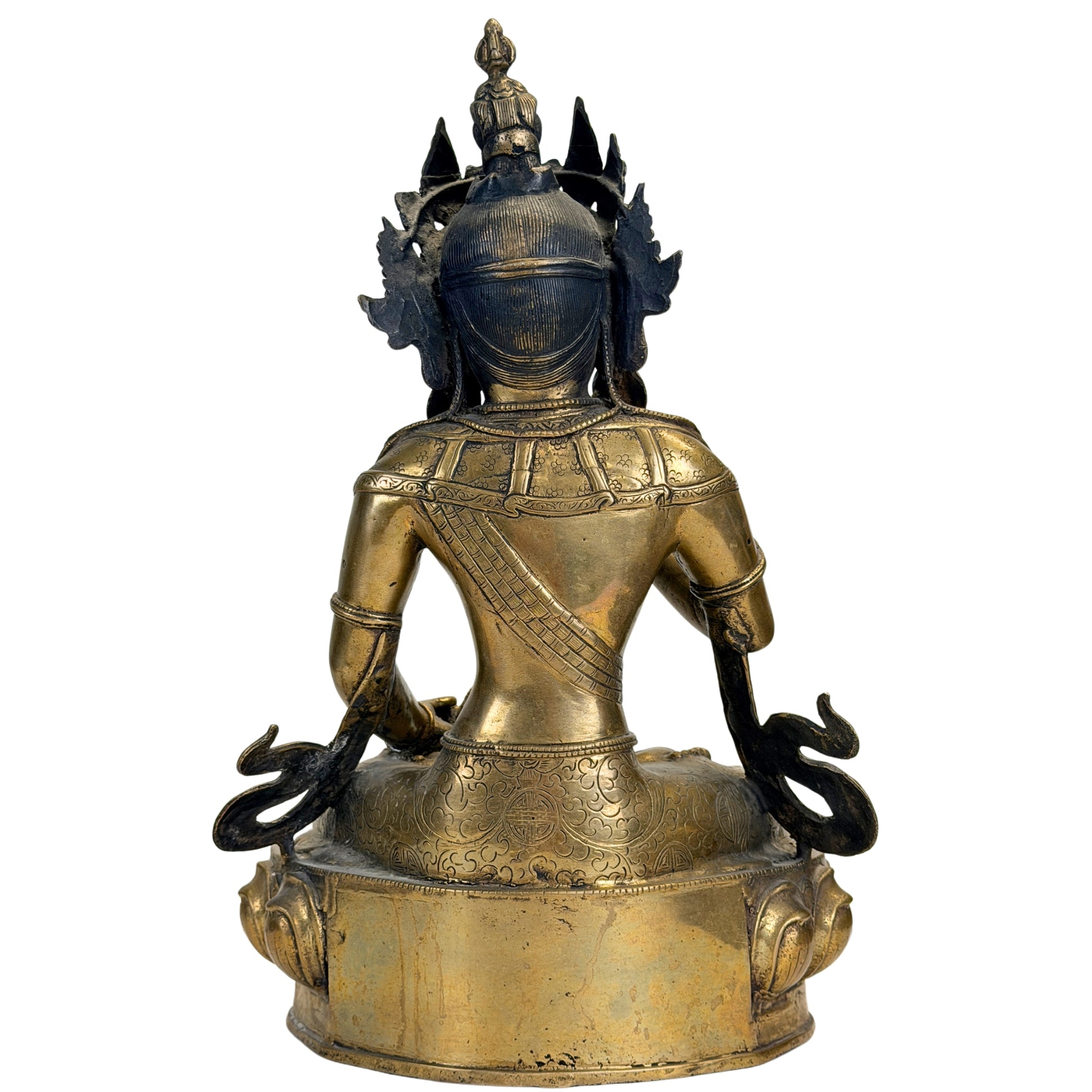 Rückseite der monumentalen tibetischen Vajrasattva mit reich handgegravam Gewand und historischer Feuervergoldung