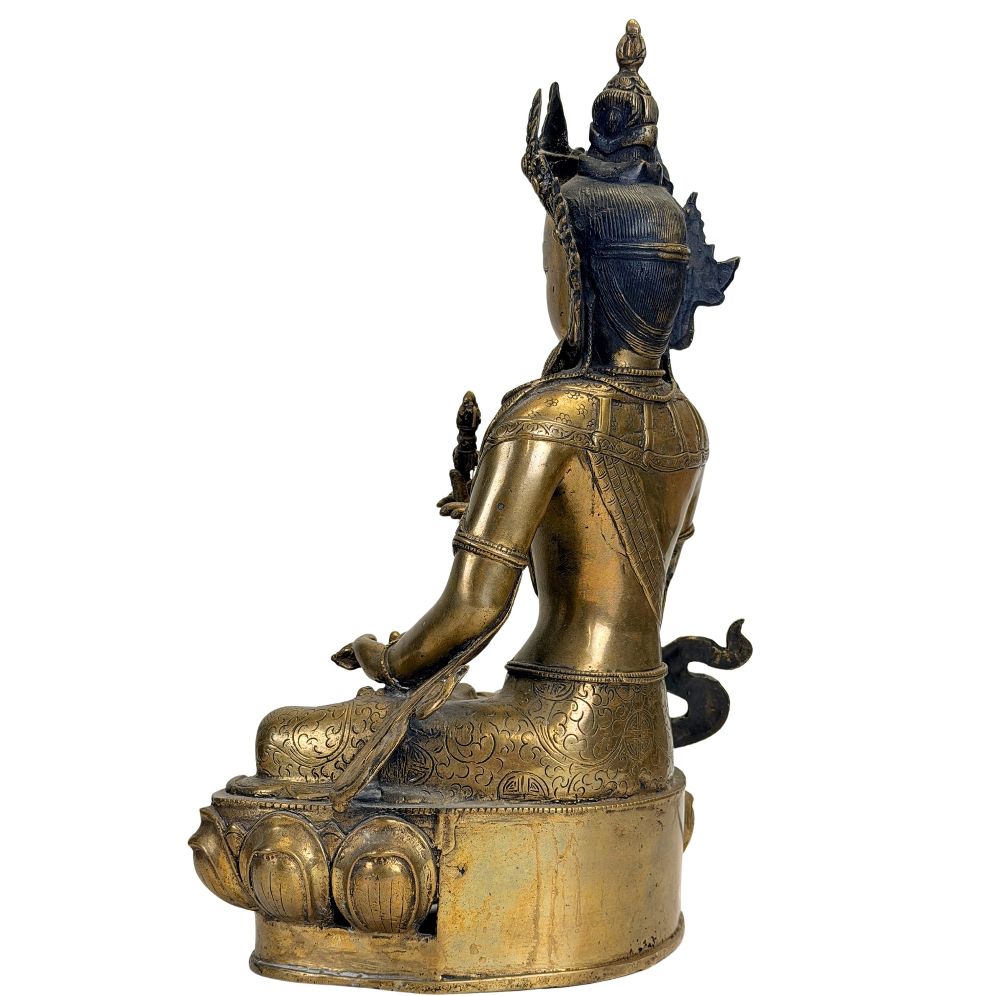 Schräges Rückansicht des monumentalen tibetischen Vajrasattva mit handgraviertem Gewand und historischer Feuervergoldung
