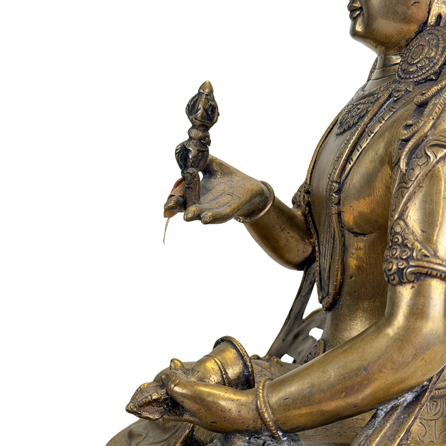 Vajrasattva mit beiden rituellen Attributen, dem Vajra und der Ghanta, in historisch feuervergoldeter Bronze