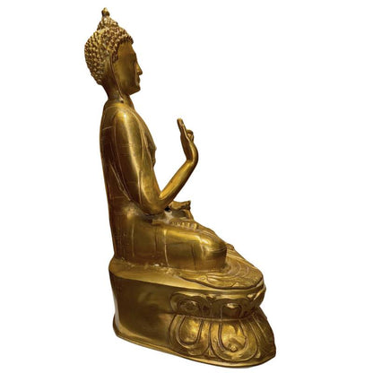 Vergoldete bronzene Buddha-Statue aus tibetischer Klostertradition mit kraftvoller spiritueller Ausstrahlung