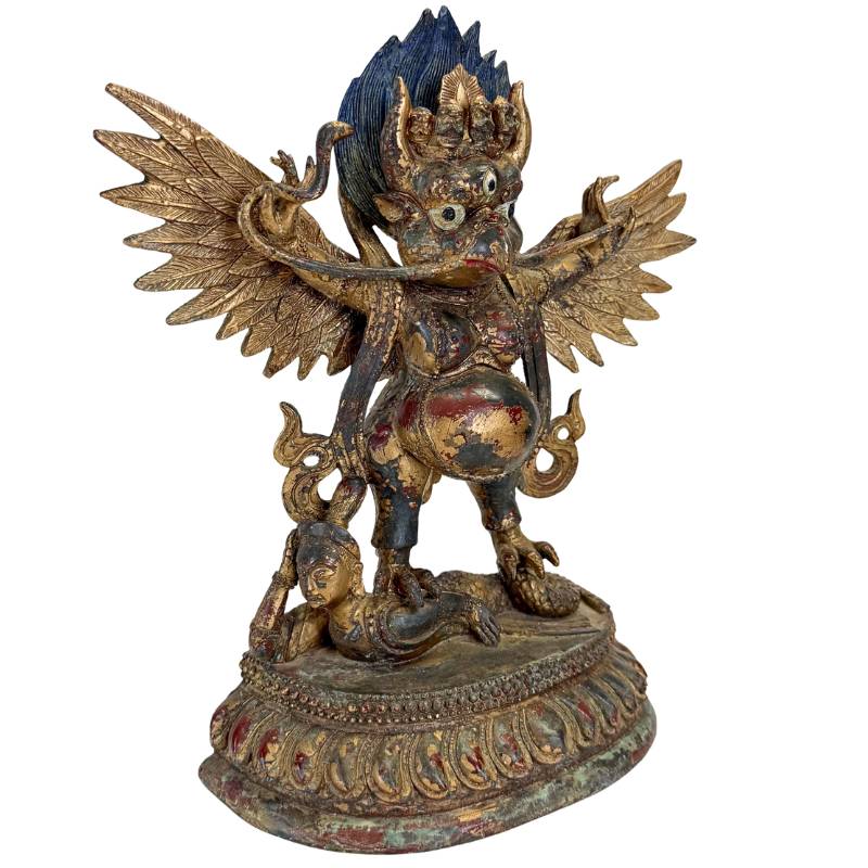 Vergoldete Garuda-Figur aus Bronze, inspiriert von der Himalaya-Kunst, mit polychromen Details