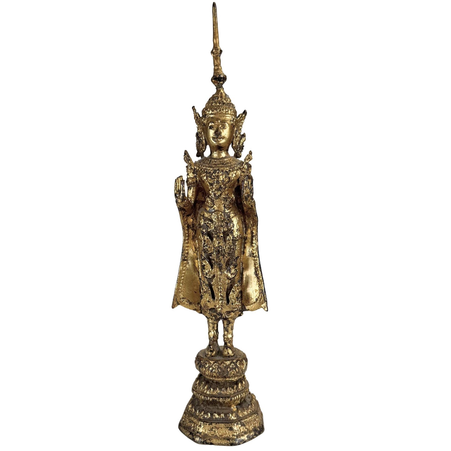 Vergoldete thailändische Buddha-Statue im klassischen Rattanakosin-Stil mit königlichem Erscheinungsbild