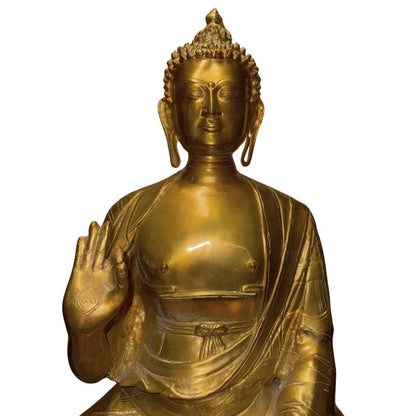 Vergoldete tibetische Buddha-Statue aus dem 18. bis 19. Jahrhundert mit handgravierten Gewandlinien