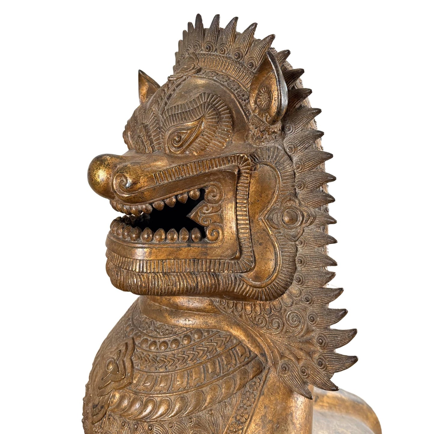 Vergoldeter Singha-Tempellöwe aus Siam, antike buddhistische Wächterstatue mit starker Schutzaura