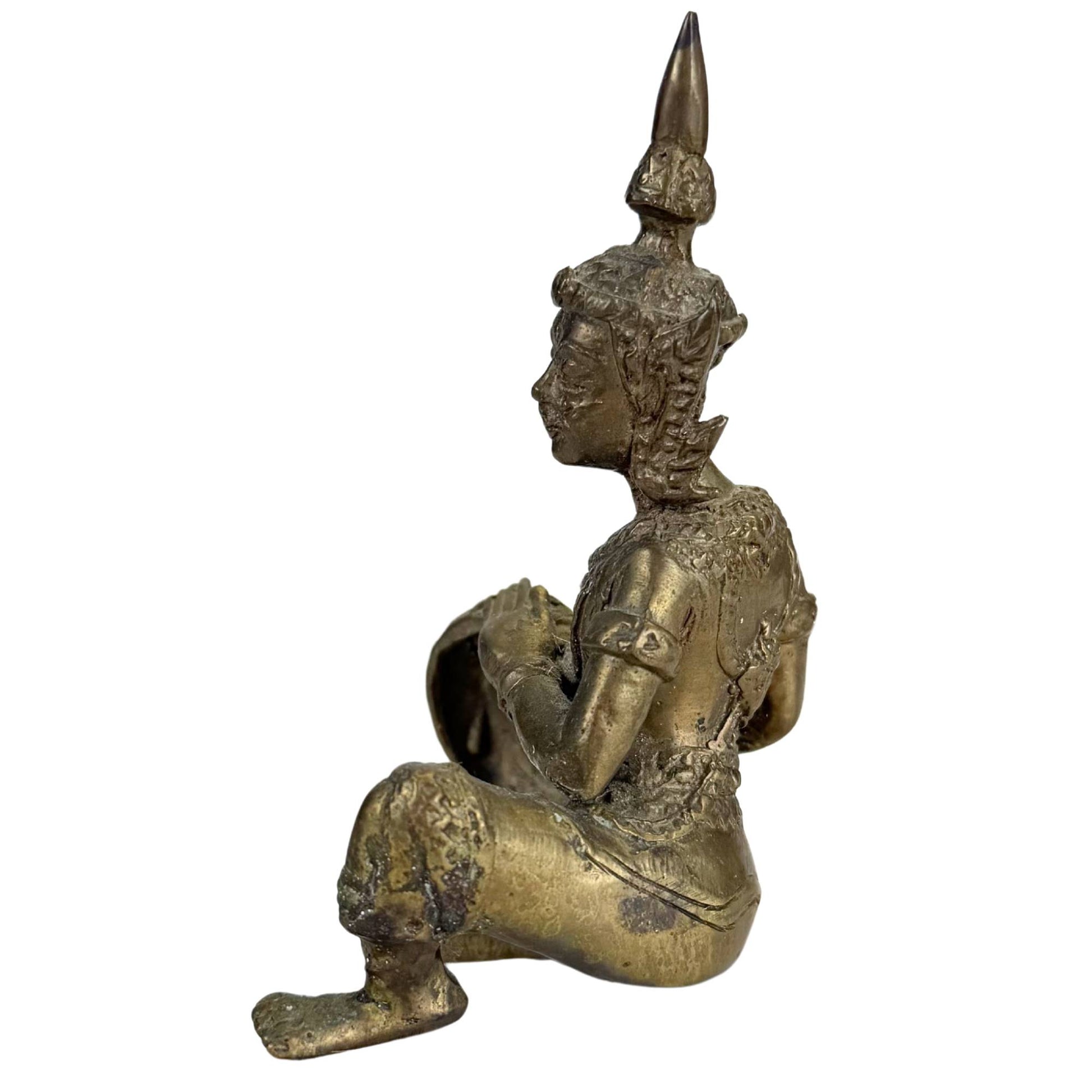 Antike thailändische Musikerfigur aus Bronze mit warmer antiker Vergoldung