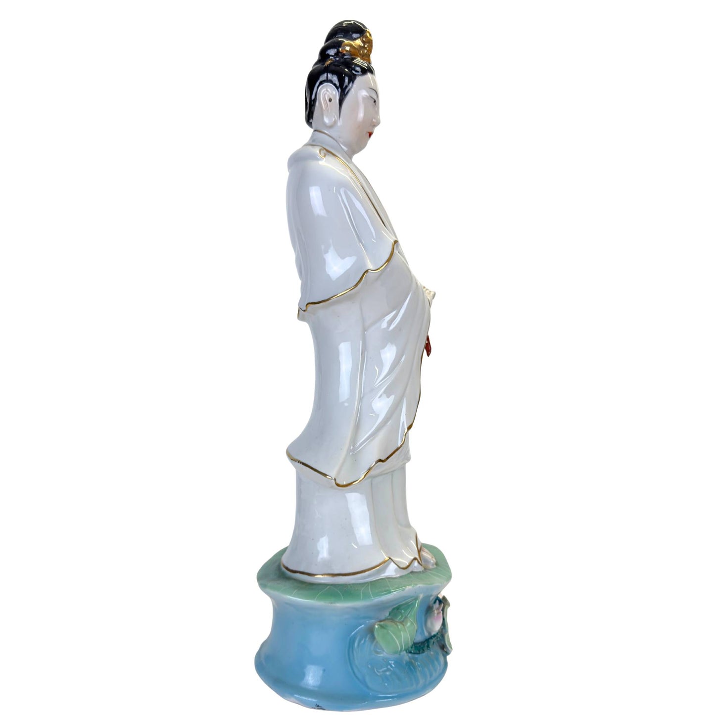 Vintage Guan Yin Skulptur als Zen-Dekoration für ein harmonisches Interieur.