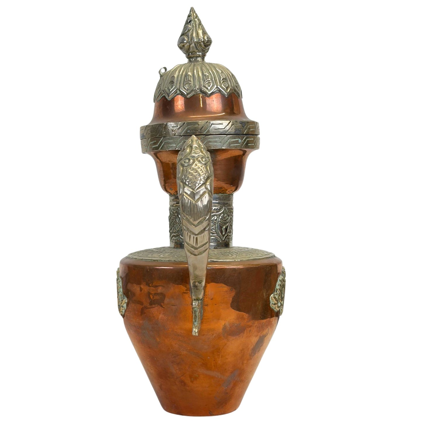 Direkte Rückansicht mit Fokus auf die geometrischen Muster der Paktong-Silberlegierung an Griff und Deckel.