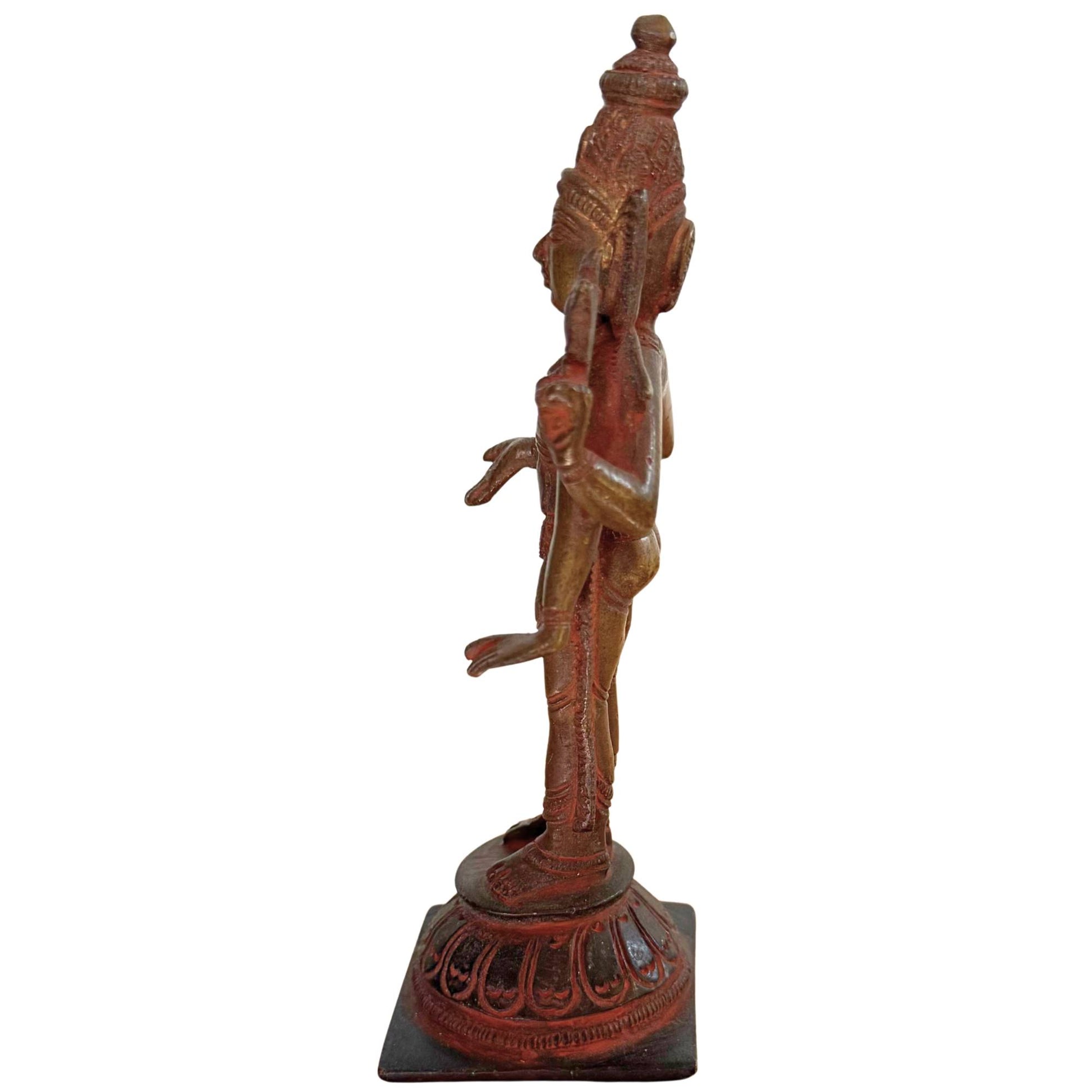 Antike Vishnu-Bronzestatue im klassischen Chola-Stil aus Südindien