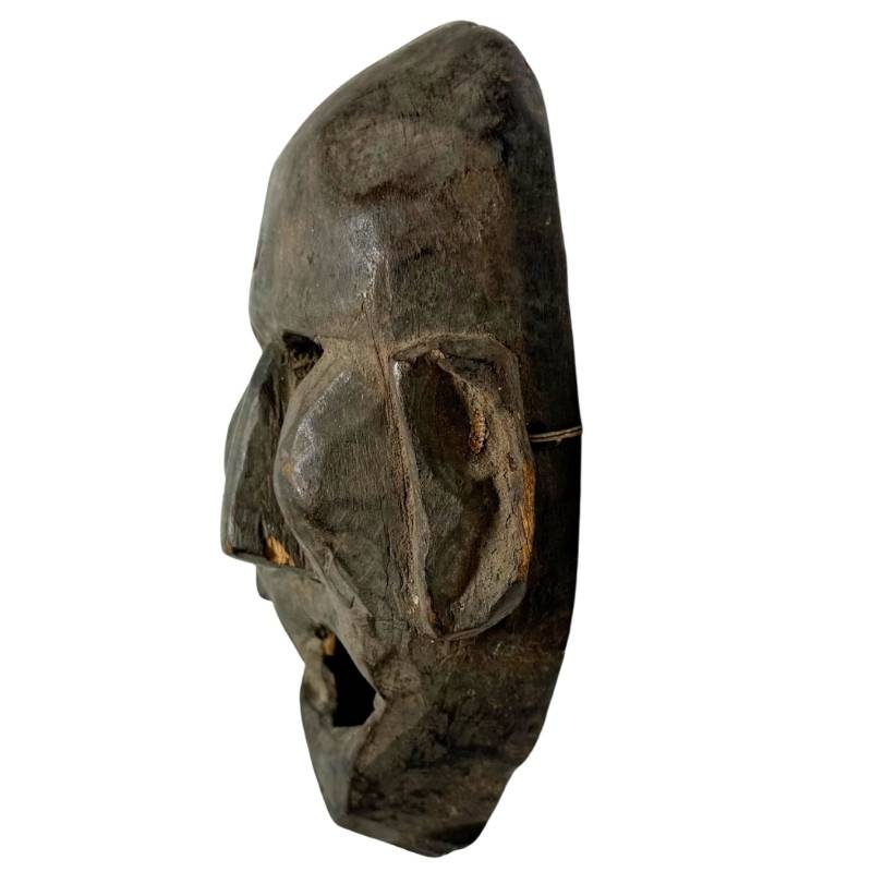 sehr alte und schöne Maske für die Wand
