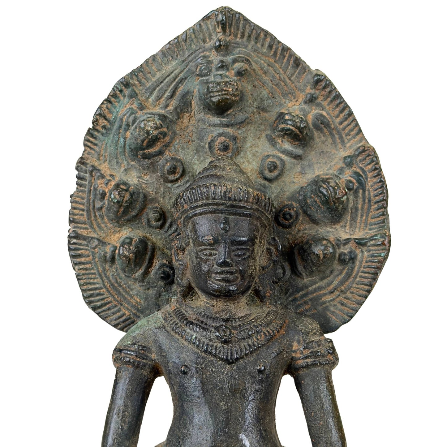 Exklusive Zen-Dekoration: Antike Naga-Buddha-Statue aus Bronze im Khmer-Stil.