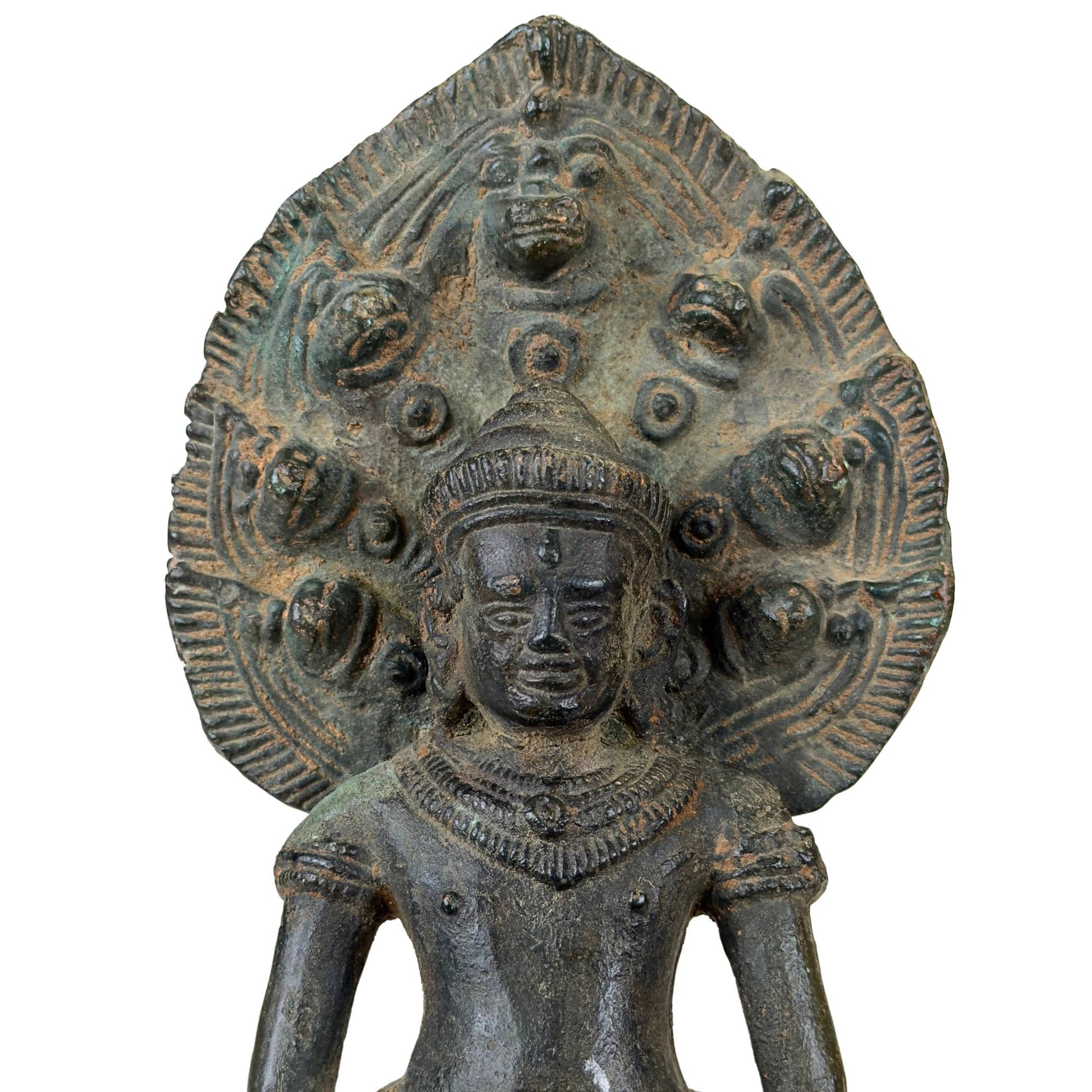 Exklusive Zen-Dekoration: Antike Naga-Buddha-Statue aus Bronze im Khmer-Stil.