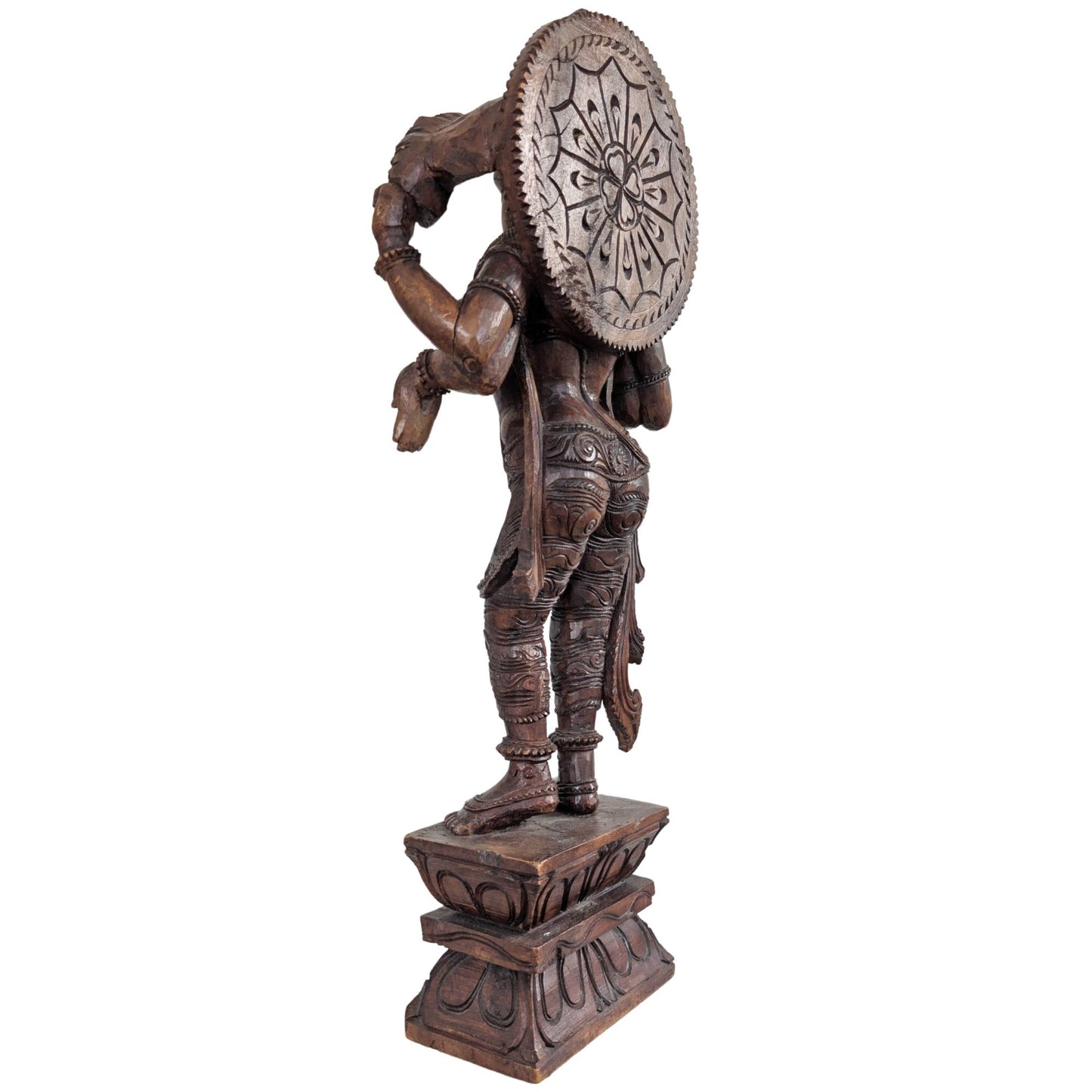 Profil der handgeschnitzten Vishnu-Statue aus Holz aus Indien.